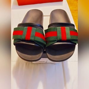 Excellent. 100% Authentic ; Gucci Black Leather Trim, Satin and Fabric Web